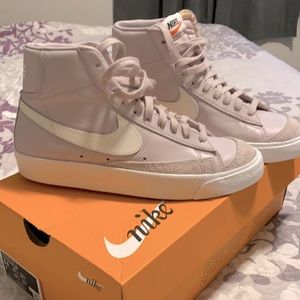 Women’s Nike Blazer Mid ‘77